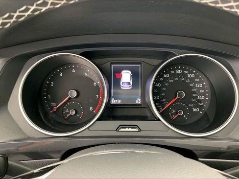 Used 2021 Volkswagen Tiguan SE w/ Panoramic Sunroof Package AWD/4WD image 24