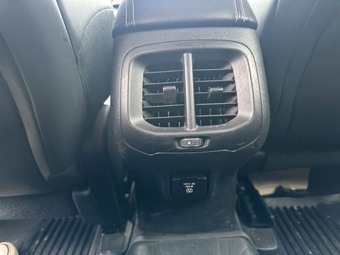 Used 2018 Jeep Cherokee Limited w/ High Altitude Package image 17