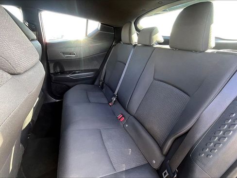 Used 2018 Toyota C-HR XLE image 12