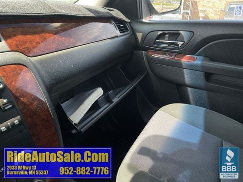 Used 2011 Chevrolet Avalanche LS w/ Regional Value Package AWD/4WD image 37