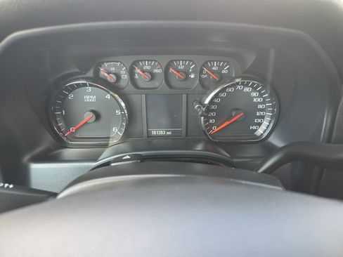 Used 2019 Chevrolet Silverado 2500 W/T w/ WT Convenience Package image 11