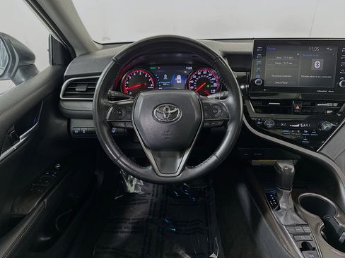 Used 2021 Toyota Camry XSE image 22