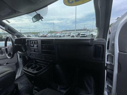 Used 2025 GMC Savana 2500 w/ Driver Convenience Package RWD image 25