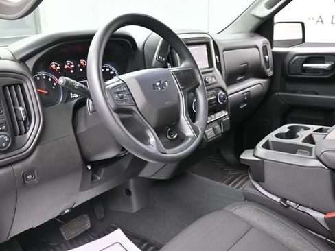 Used 2025 Chevrolet Silverado 1500 Custom Trail Boss AWD/4WD image 14