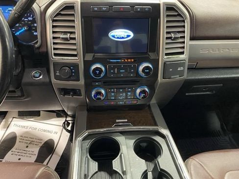 Used 2017 Ford F350 Platinum w/ Platinum Ultimate Package AWD/4WD image 14
