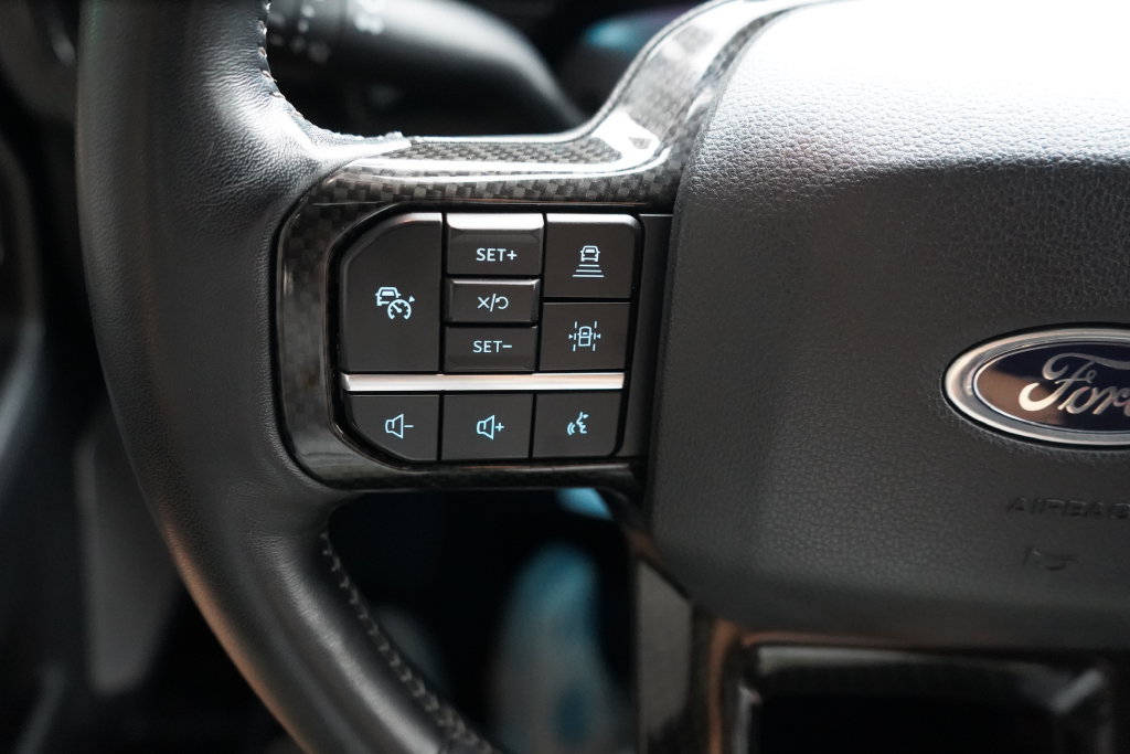 Used 2023 Ford F250 Lariat w/ Lariat Ultimate Package AWD/4WD image 35