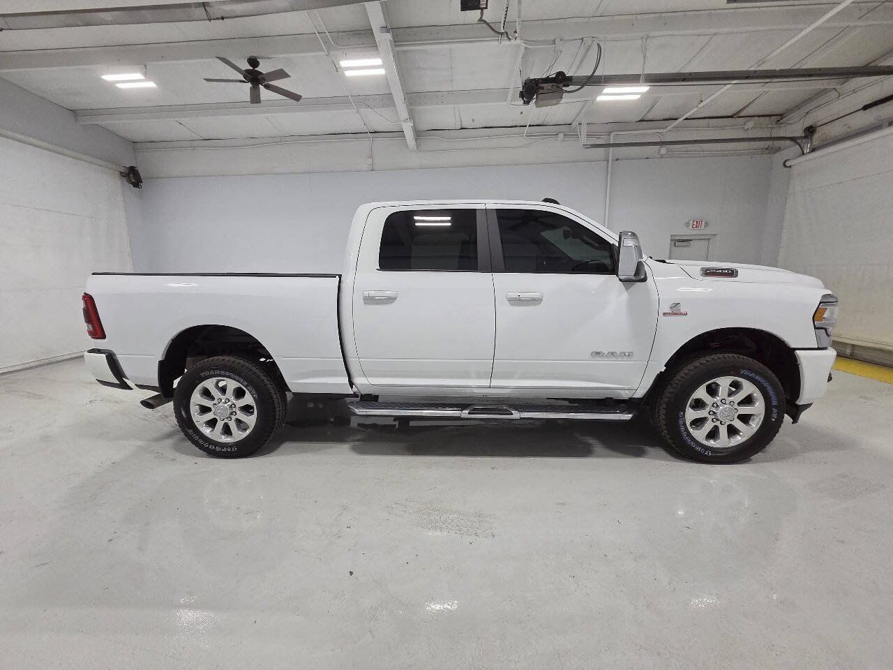 Used 2023 RAM 2500 Laramie AWD/4WD image 11