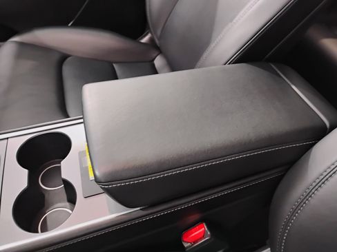 Used 2021 Tesla Model Y 2WD image 61