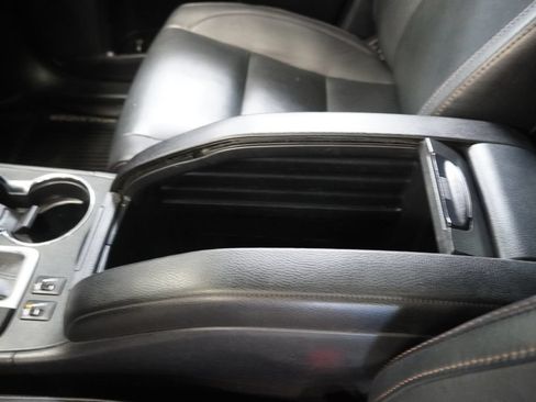 Used 2019 Toyota Highlander XLE AWD/4WD image 26