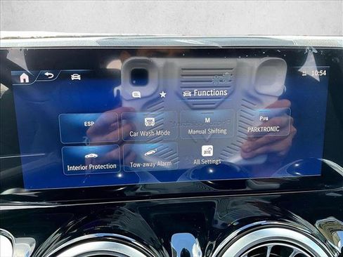 New 2026 Mercedes-Benz GLB 250 image 24