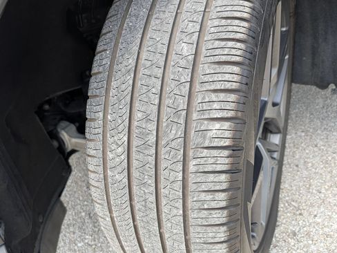 Certified 2025 Ford Explorer ST-Line w/ ST-Line Street Pack AWD/4WD image 27