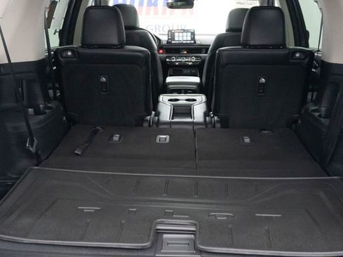 Certified 2023 Honda Pilot Touring image 11