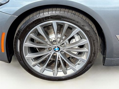Used 2022 BMW 530i RWD image 31