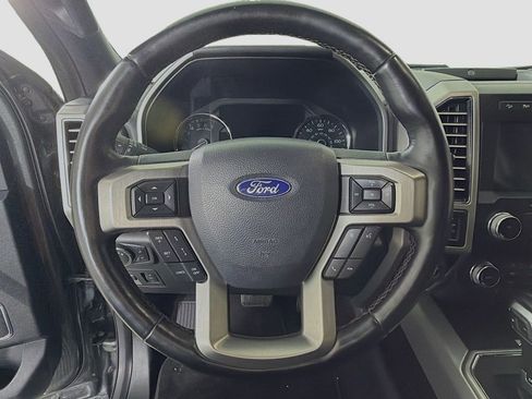 Used 2019 Ford F150 Platinum w/ Equipment Group 701A Luxury AWD/4WD image 14