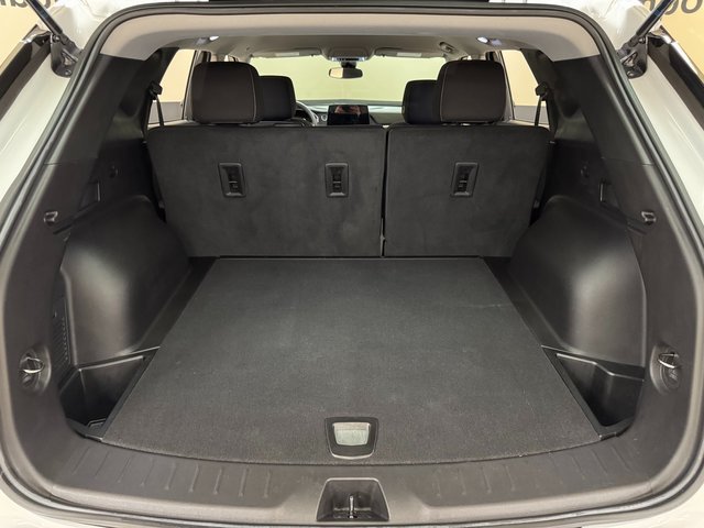 Used 2024 Chevrolet Blazer LT w/ Midnight/Sport Edition FWD image 21