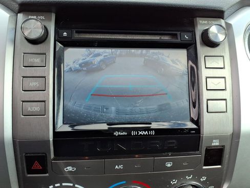 Used 2019 Toyota Tundra SR5 AWD/4WD image 8
