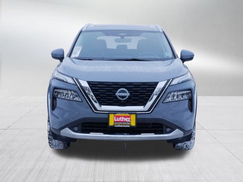 Certified 2022 Nissan Rogue Platinum w/ Head-Up Display Package image 2