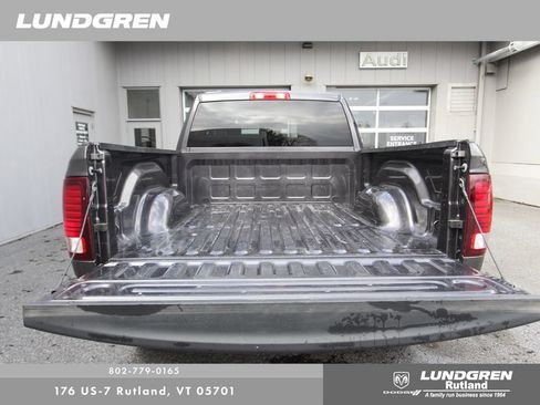 Used 2022 RAM 1500 Warlock AWD/4WD image 35