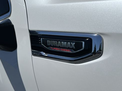 Used 2024 GMC Sierra 1500 Denali w/ Denali Reserve Package AWD/4WD image 10