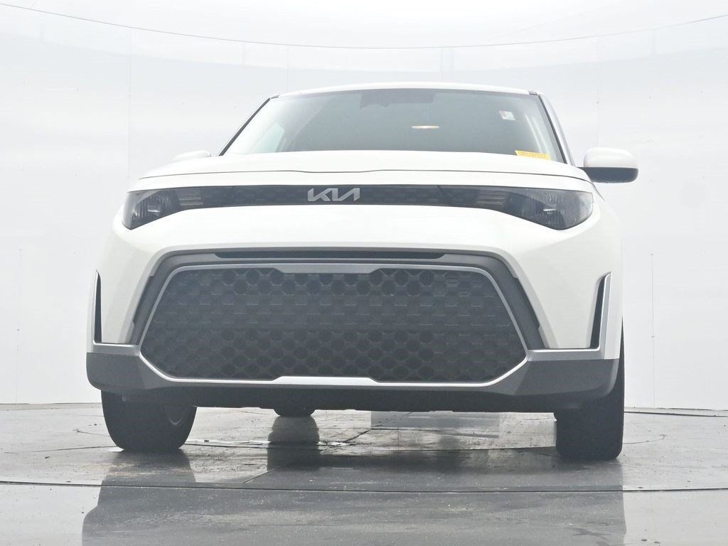 Used 2023 Kia Soul LX w/ Option Group 015 FWD image 26