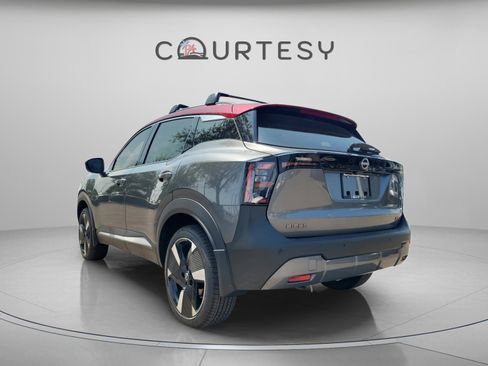 New 2025 Nissan Kicks SR image 4