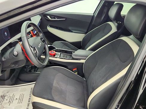 Used 2022 Kia EV6 GT-Line w/ GT-Line Suede Seat Package image 18