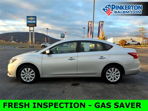 Used 2016 Nissan Sentra S image 7