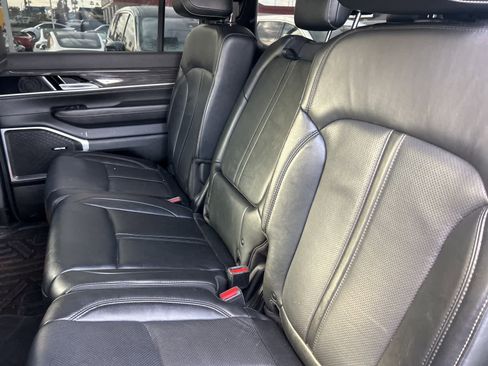 Used 2022 Jeep Wagoneer Series II image 25