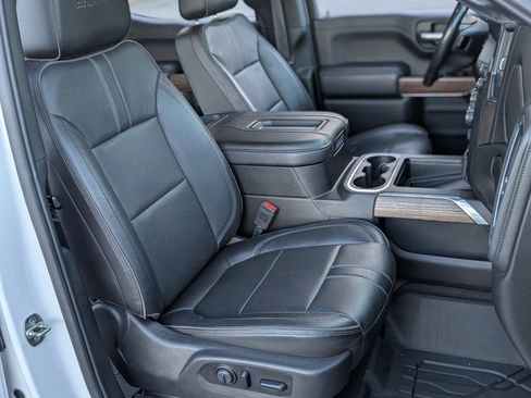 Used 2019 Chevrolet Silverado 1500 High Country image 20