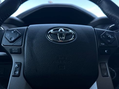 Used 2022 Toyota Tacoma TRD Off-Road w/ TRD Premium Off Road Package image 22