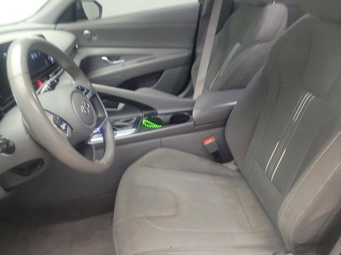 Used 2022 Hyundai Elantra SEL w/ Convenience Package FWD image 17