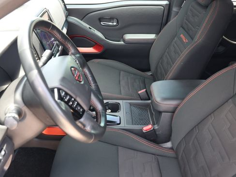 Used 2023 Nissan Frontier Pro-X w/ Pro Convenience Package RWD image 15