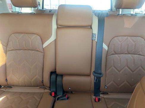 New 2026 Nissan Pathfinder Platinum AWD/4WD image 17