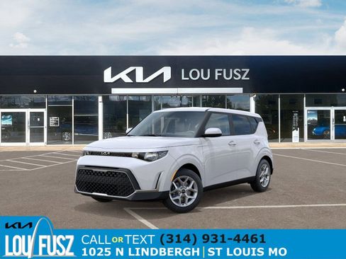 New 2025 Kia Soul LX image 1