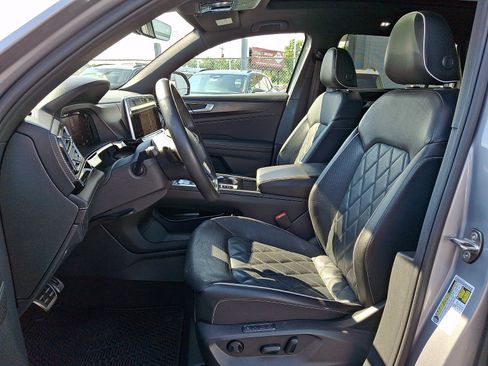 Used 2024 Volkswagen Atlas Cross Sport SEL Premium R-Line AWD/4WD image 14