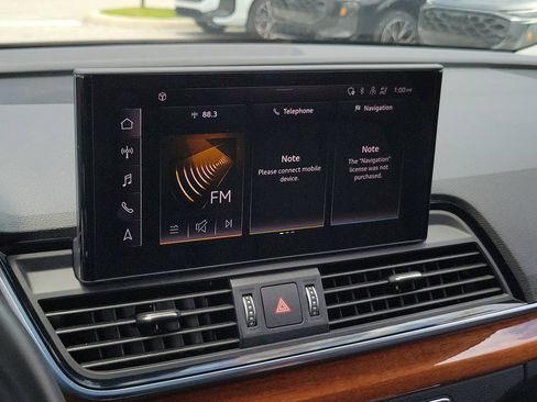 Certified 2023 Audi Q5 2.0T Premium w/ Convenience Package AWD/4WD image 12