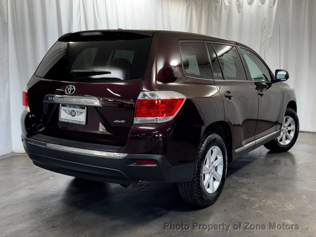 Used 2011 Toyota Highlander 4WD w/ Tow Pkg image 9