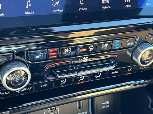 New 2025 Jeep Grand Cherokee Summit image 20