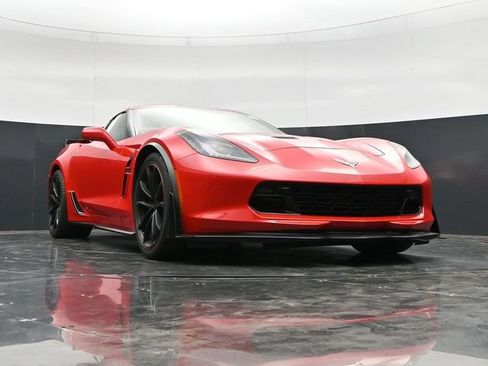 Used 2017 Chevrolet Corvette Grand Sport RWD image 40