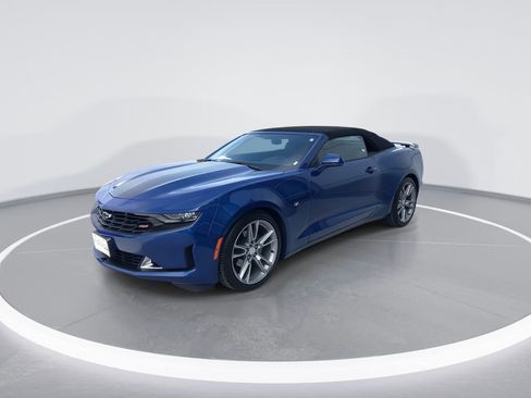Used 2022 Chevrolet Camaro LT w/ RS Package RWD image 5