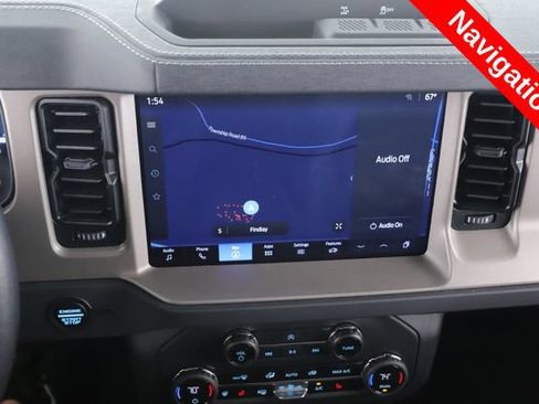 Used 2025 Ford Bronco Outer Banks AWD/4WD image 5