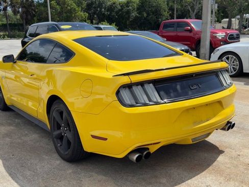 Used 2016 Ford Mustang GT RWD image 4