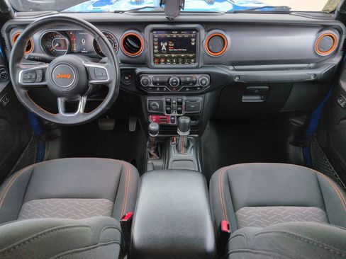 Used 2023 Jeep Gladiator Mojave AWD/4WD image 15