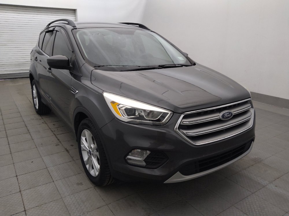 Used 2017 Ford Escape SE w/ Equipment Group 201A FWD image 13