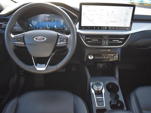 Used 2024 Ford Escape Platinum image 20