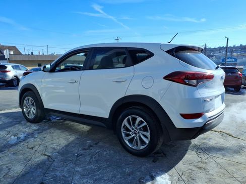 Used 2018 Hyundai Tucson SE w/ Cargo Package image 5