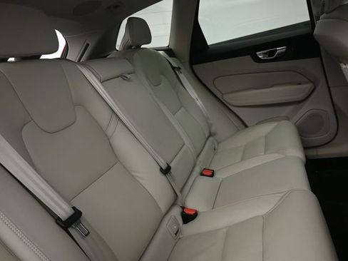 Used 2022 Volvo XC60 B6 Inscription w/ Advanced Package image 35