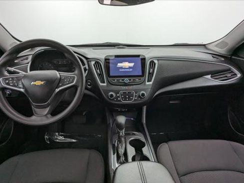 Used 2024 Chevrolet Malibu LT FWD image 24