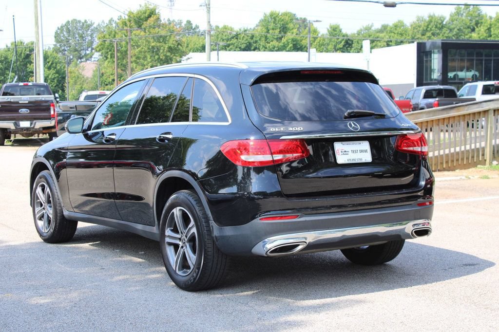 Used 2019 Mercedes-Benz GLC 300 4MATIC image 6