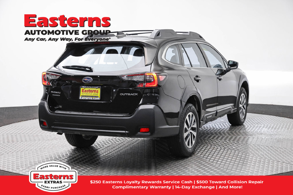 Used 2024 Subaru Outback Premium AWD/4WD image 6